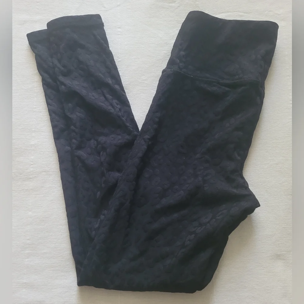 Mono B S Small Leopard Textured Print Leggings - Picture 1 of 6